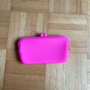 💓3 for $25💓Pink Rubber Clutch